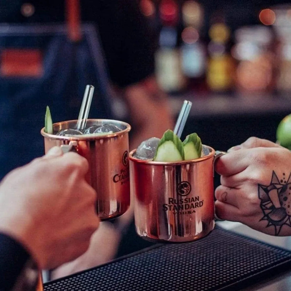 4 Pieces/Set 16cm Short Glass Straws with 2 Cleaning Brushes, Eco-Friendly Reusable Straws for Desserts, Smoothies, Milkshakes, Cocktail Whiskey Beer Straws, Bar Accessories, Mini Eggshell Cup Thermos Cup Water Cup Straws